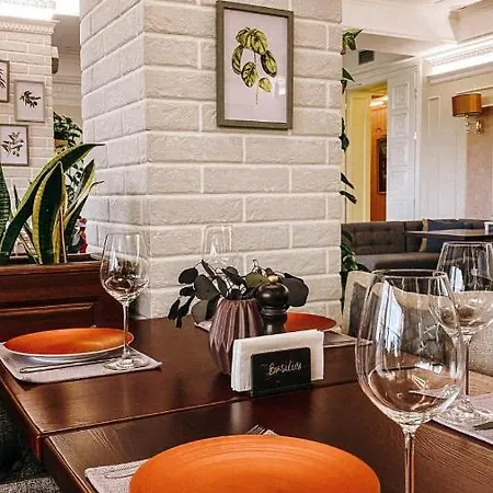 Time Hotel&spa 4* 키시나우