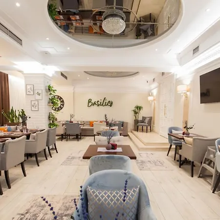 Time Hotel&spa 4* 키시나우