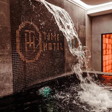 호텔 Time Hotel&spa 키시나우